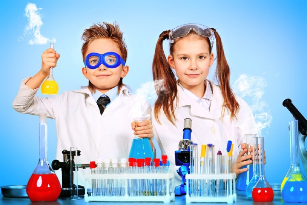  Niños y niñas de Medellín adquieren conocimiento científicos